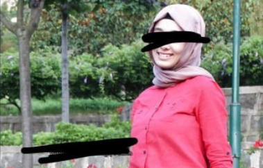 Türbanlı Saniye