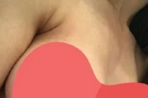 Esma’nın güzel göğüsleri