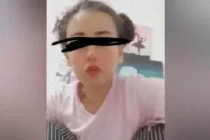 Genç kızın videoları