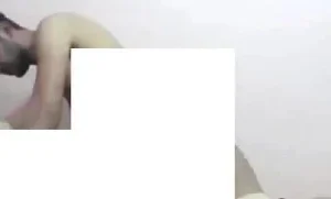 Yavaş Öyle Girmez Deyip Eliyle Sokuyor